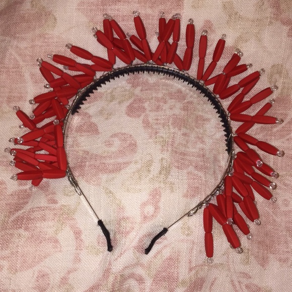 An Amour boutique headband!!(not used) - Picture 1 of 1